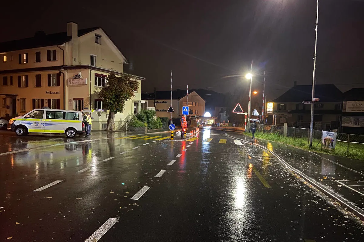 Tragischer Unfall in Würenlos AG – Frau von Auto erfasst