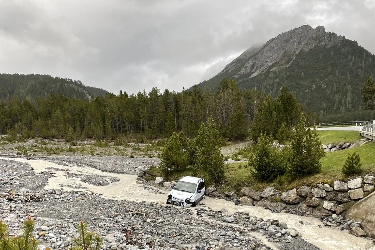 Unfall Val Müstair GR - 18 Meter Flug auf der Ofenpassstrecke für Fiat Panda