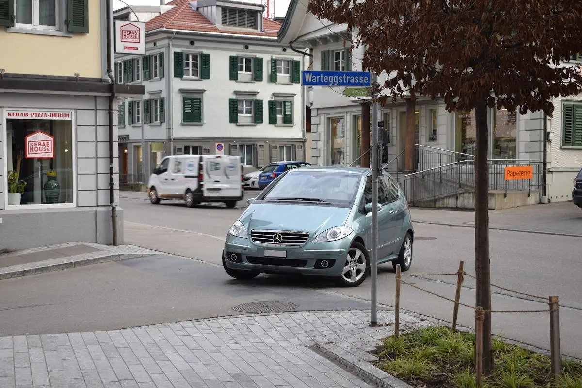 Herisau AR – Kollision mit Fussgängerin