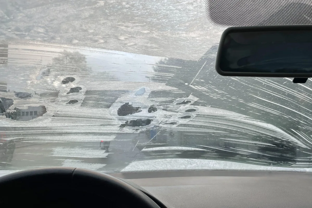 Kanton Luzern - Bitte reinigen Sie die Autoscheiben vor der Abfahrt!