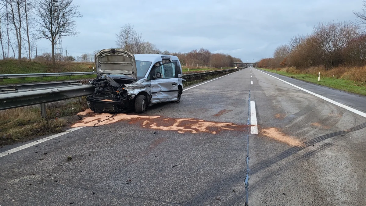 A27 Geestland – 2 Personen tödlich und mehrere teils lebensgefährlich verletzt bei katastrophalem Unfall