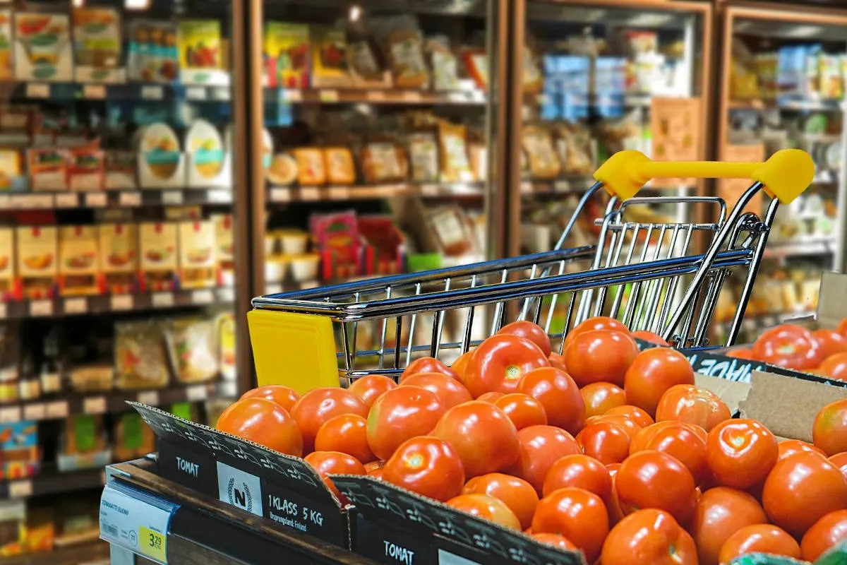Jena - Hungrig im Supermarkt