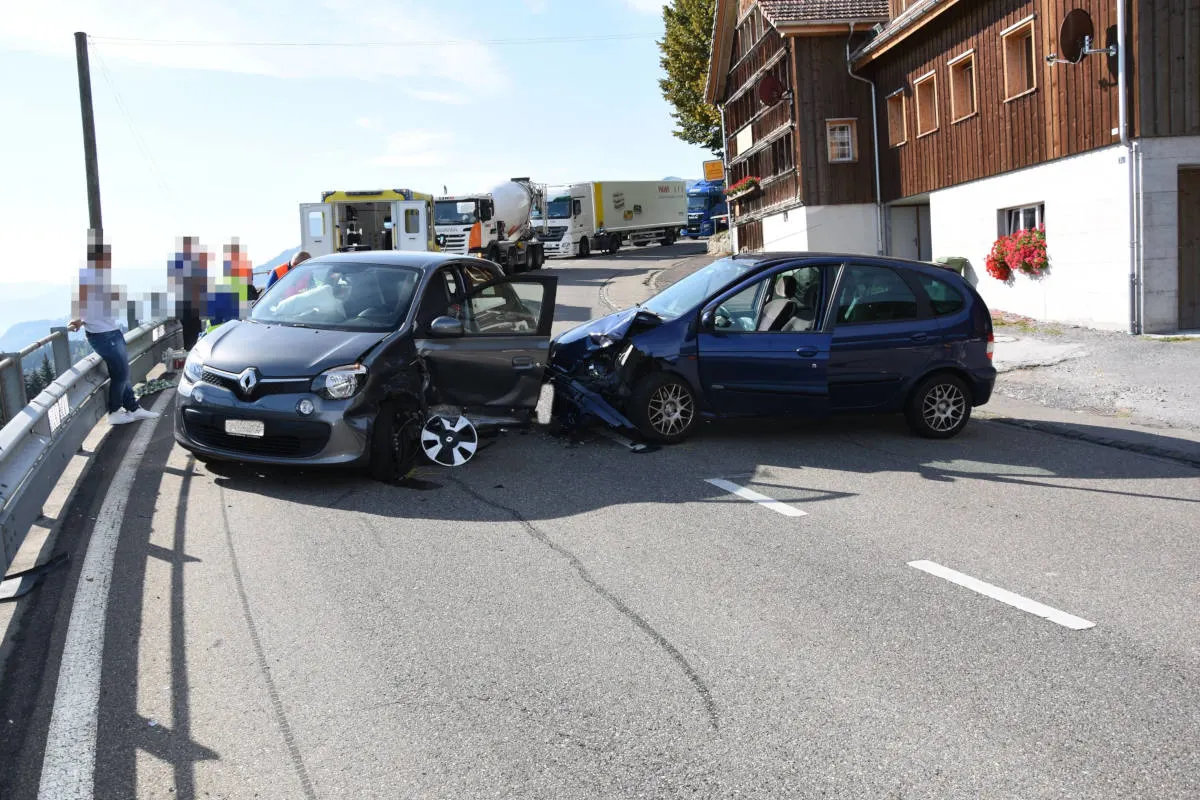 Altstätten SG - Zusammenstoss forderte Verletzte