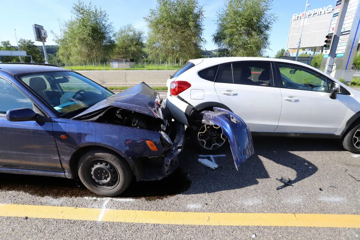 Heftiger Unfall St.Gallen – Auffahrkollision mit Verletzten