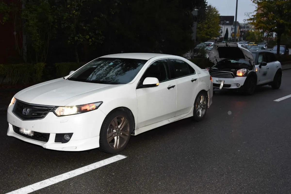 Unfall Uzwil SG -  Bei Auffahrunfall zwei Personen verletzt