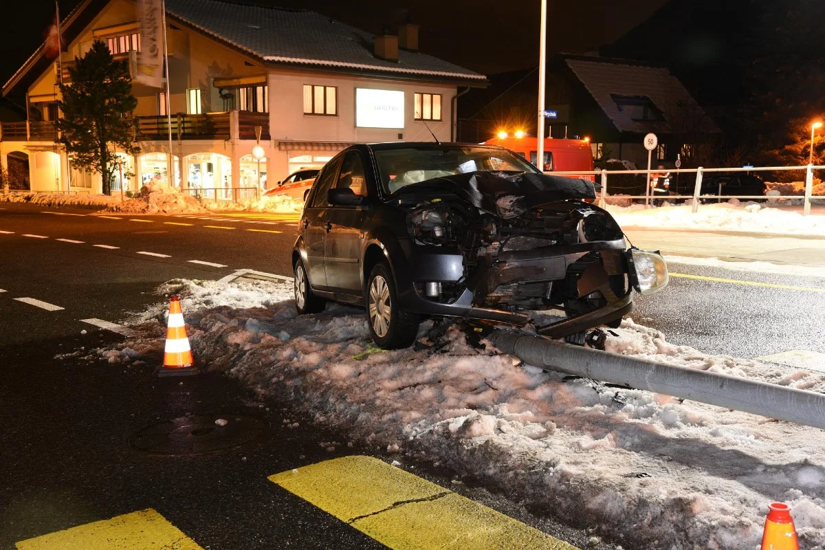 Arth SZ - Tödlicher Verkehrsunfall
