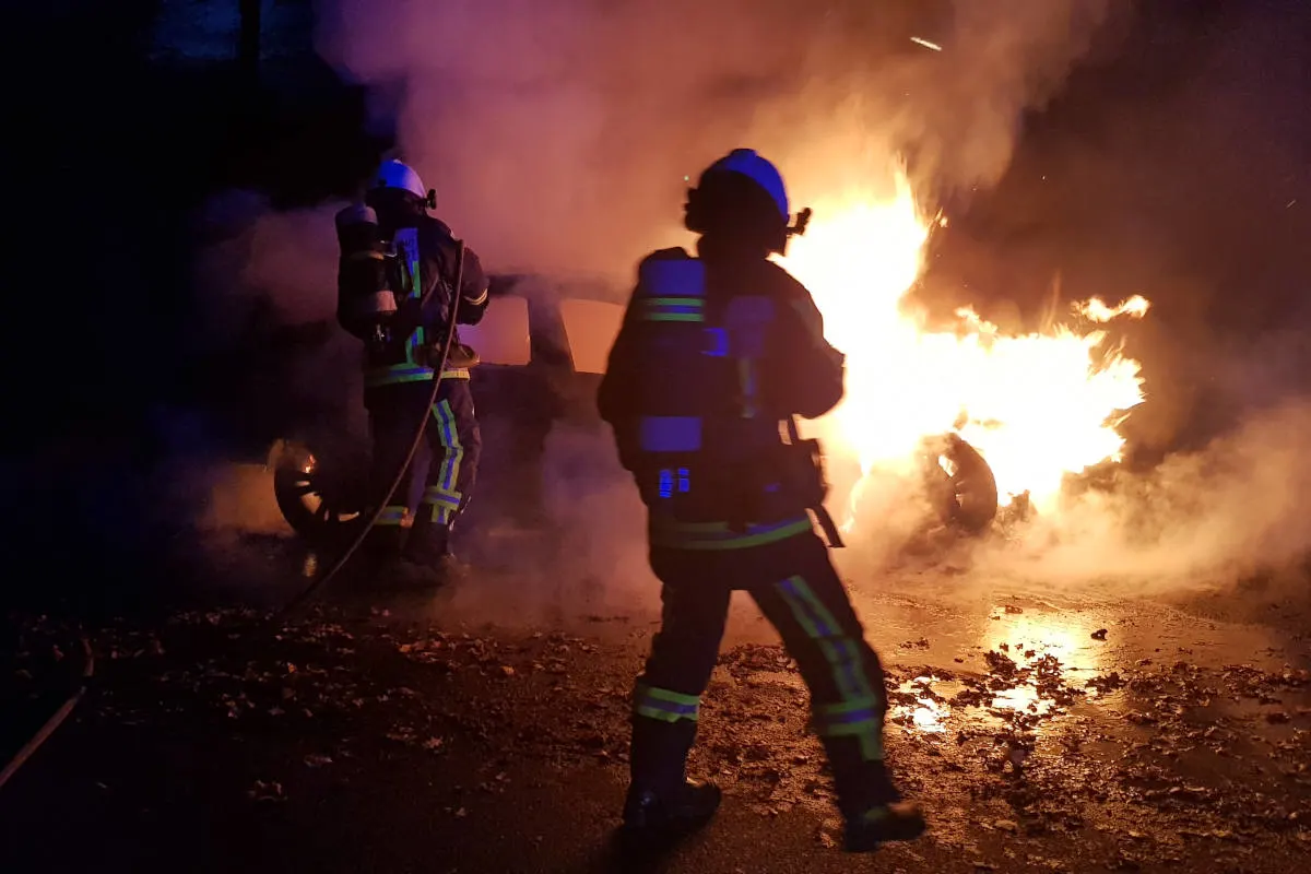 Bochum – PKW gerät während der Fahrt in Brand