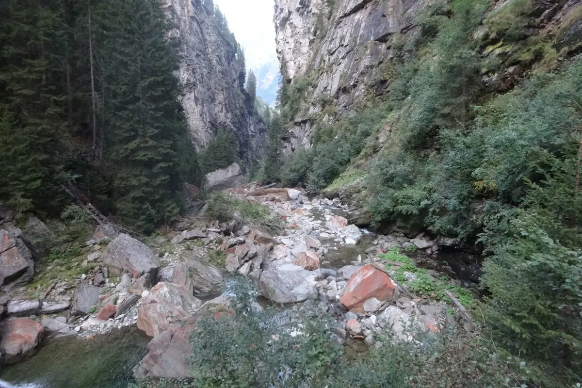 Vals GR - Vermisster Wanderer tot aufgefunden