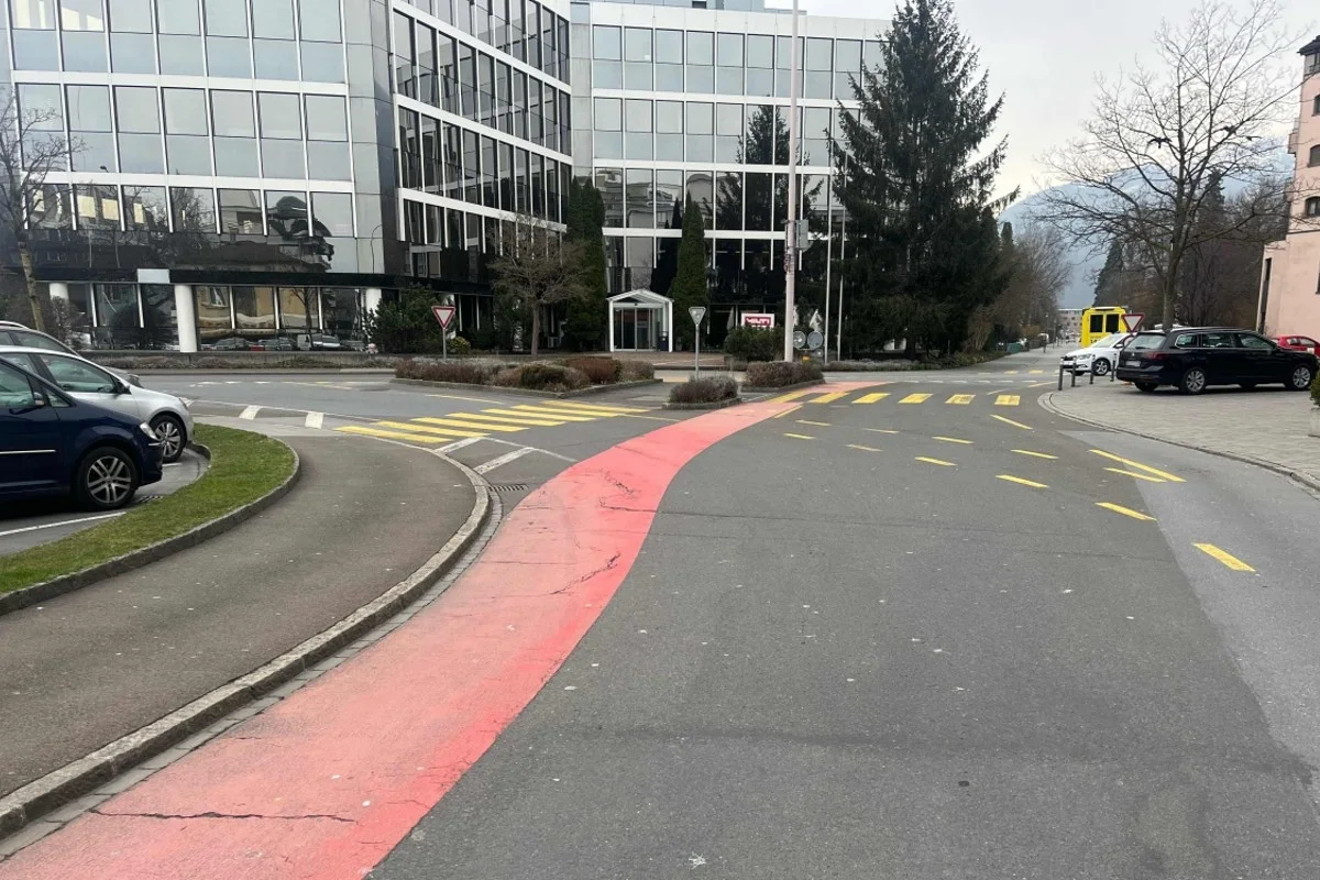 Buchs SG - Fussgängerin wird von Auto angefahren