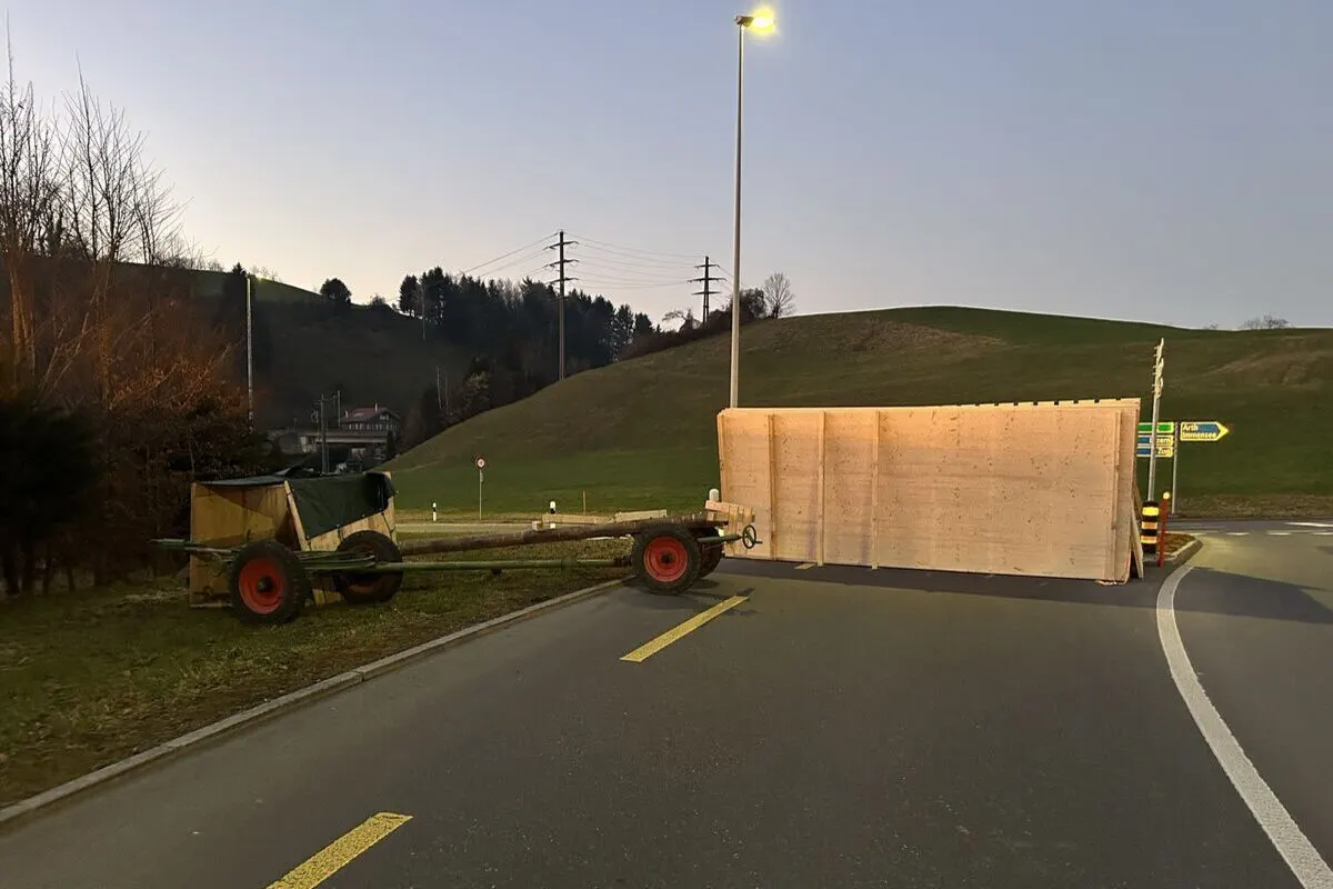 Immensee SZ – 16-Jähriger verunfallt mit Traktor