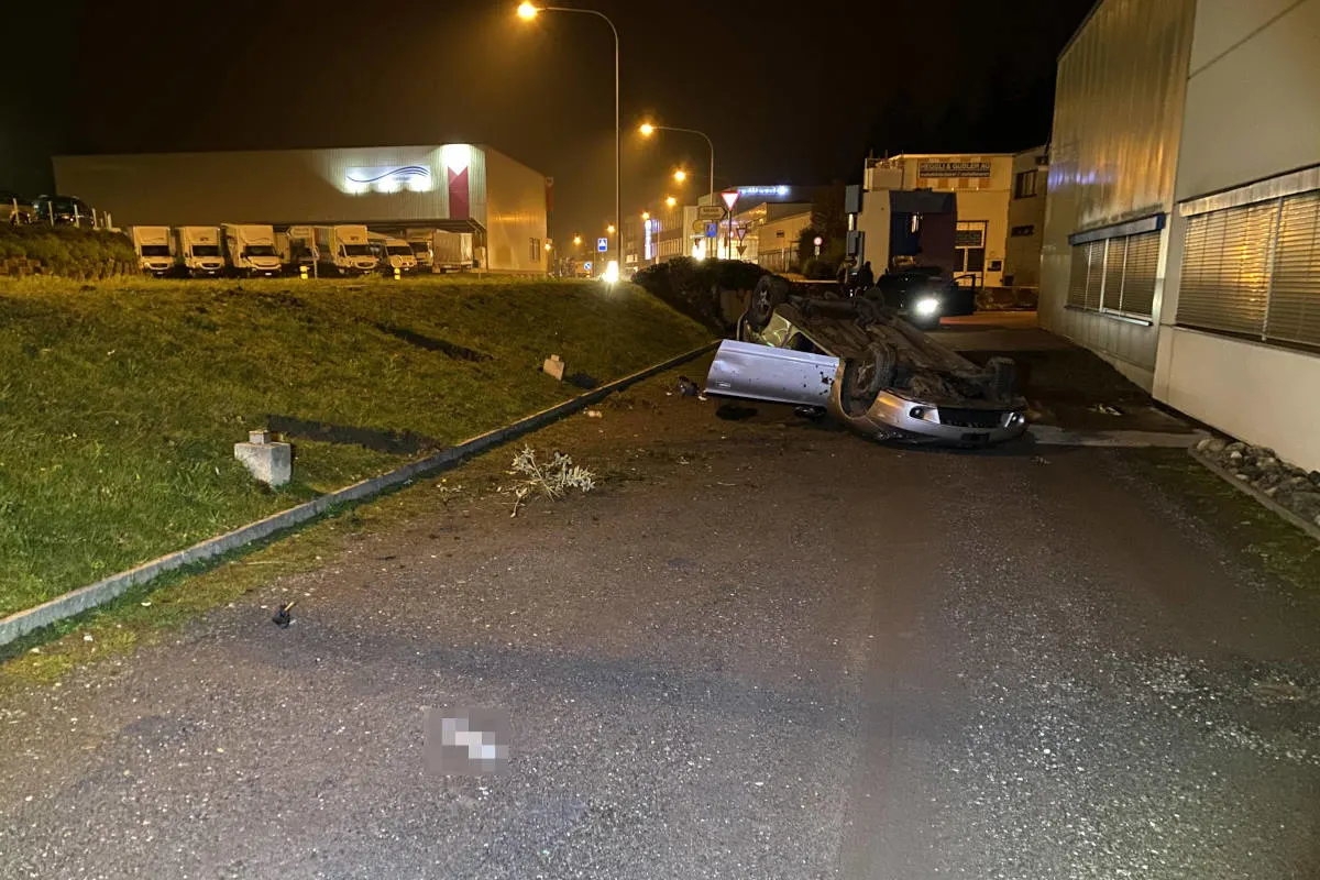 Unfall Muri AG - Auto überschlug sich