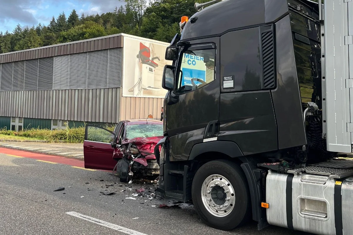 Niedergösgen SO - Schrecklicher Verkehrsunfall mit dramatischem Ausgang