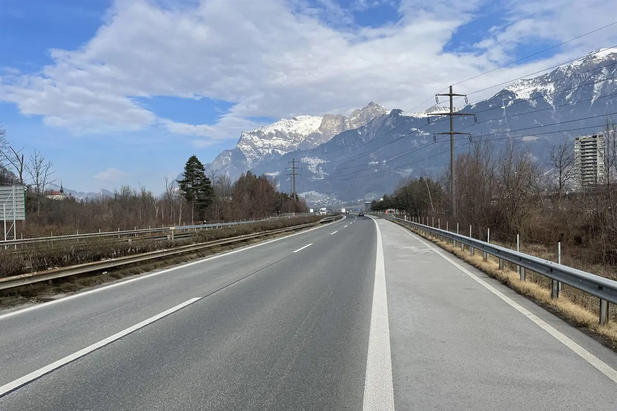 A13 Landquart GR – Kollision nach Überholmanöver