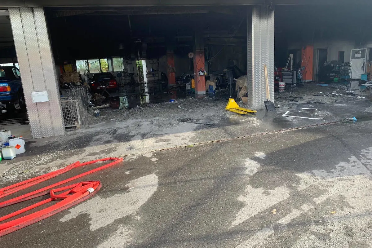 Brand in Samstagern ZH – Feuer in Spritzwerk ausgebrochen