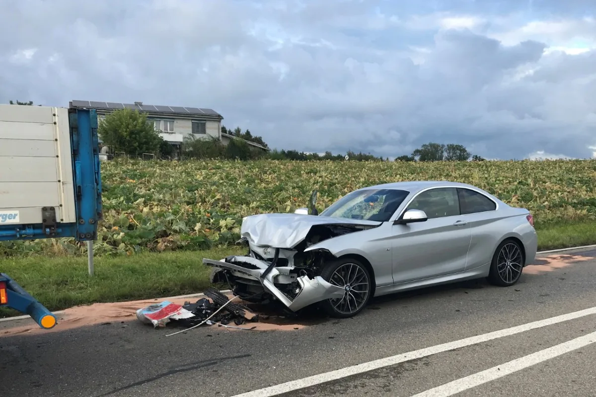 Unfall in Sulgen TG - BMW-Fahrer nickt während der Fahrt ein