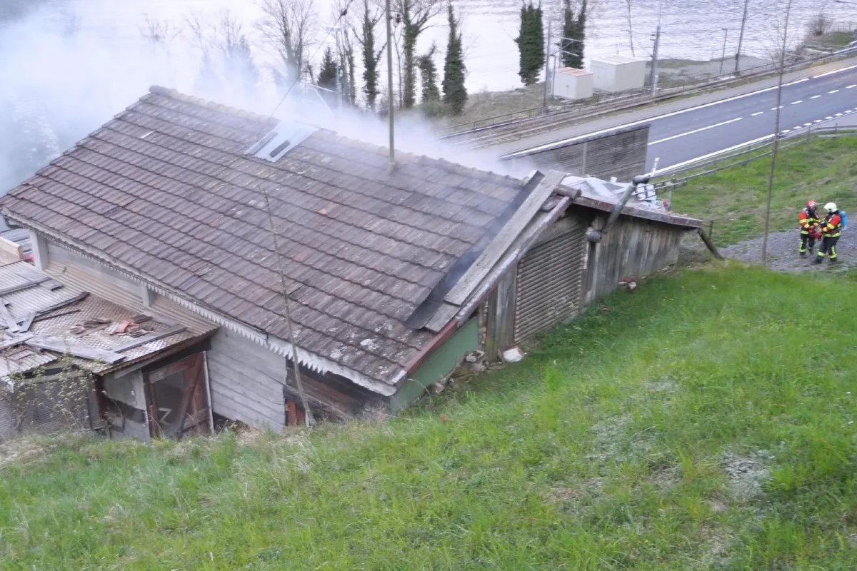 Morschach SZ -  Brand in Wohnhaus wird abgeklärt
