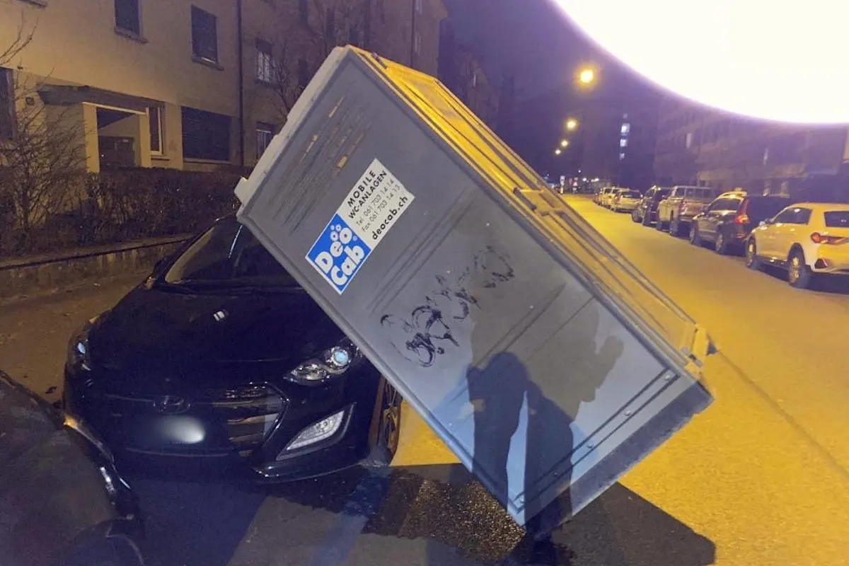 Kanton BS – Stürmische Nacht für Polizei und Feuerwehr