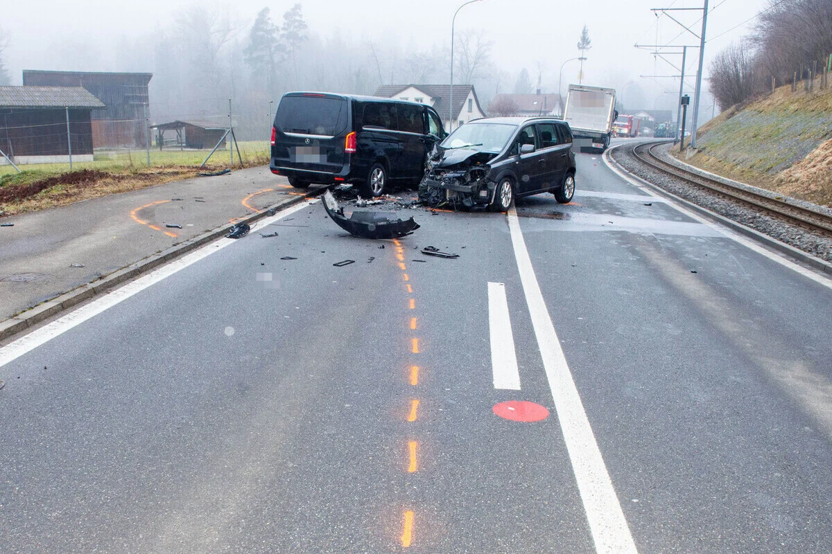 Frauenfeld TG – Riskantes Überholen führt zu Unfall 