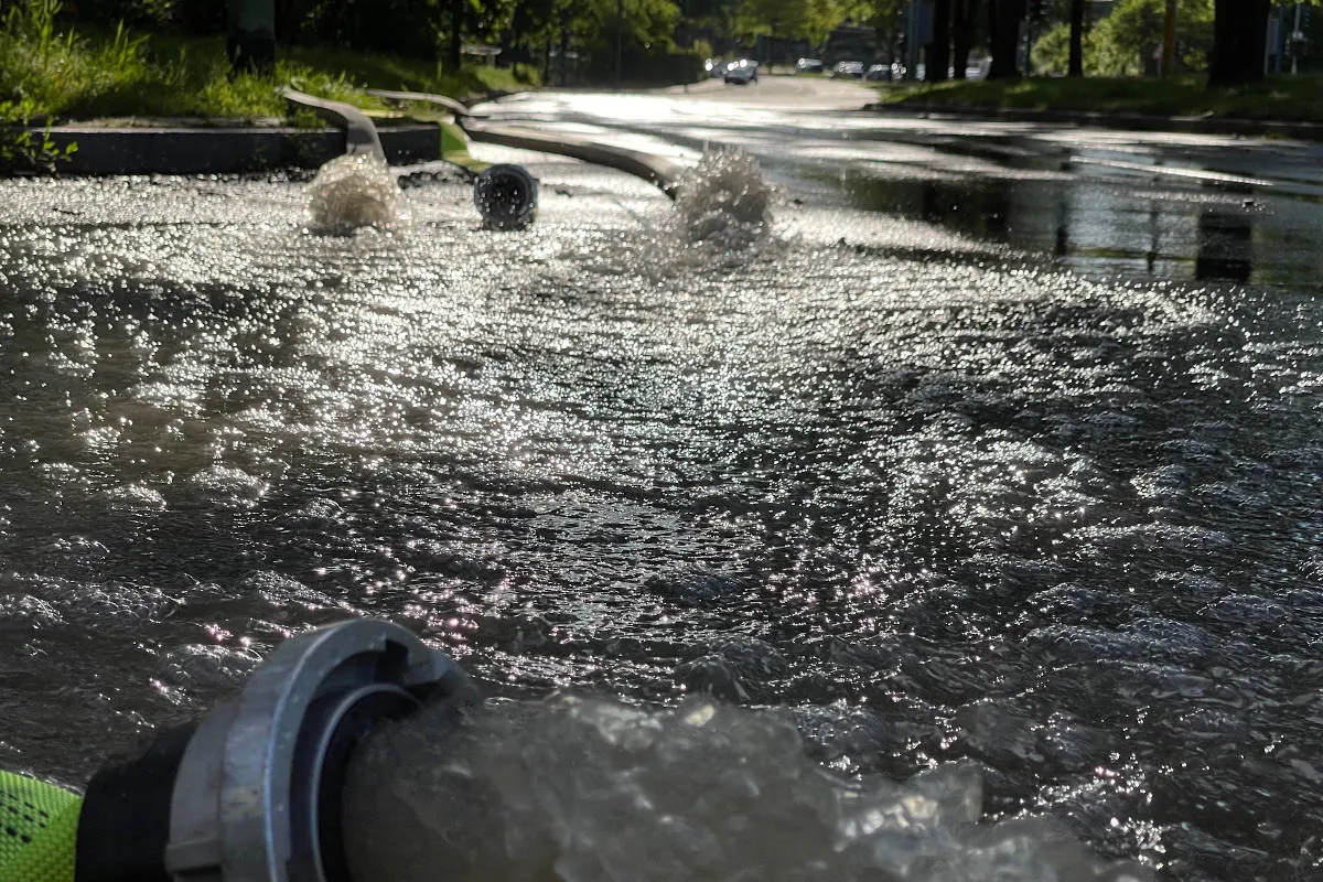 Essen – Wasserrohrbruch sorgt für vollgelaufene Keller