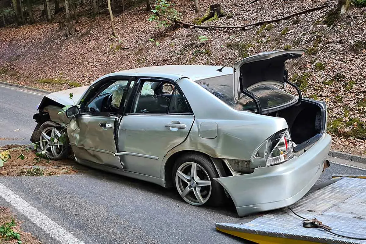 Bad Bergzabern - Verkehrsunfall unter Drogeneinfluss und ohne Führerschein
