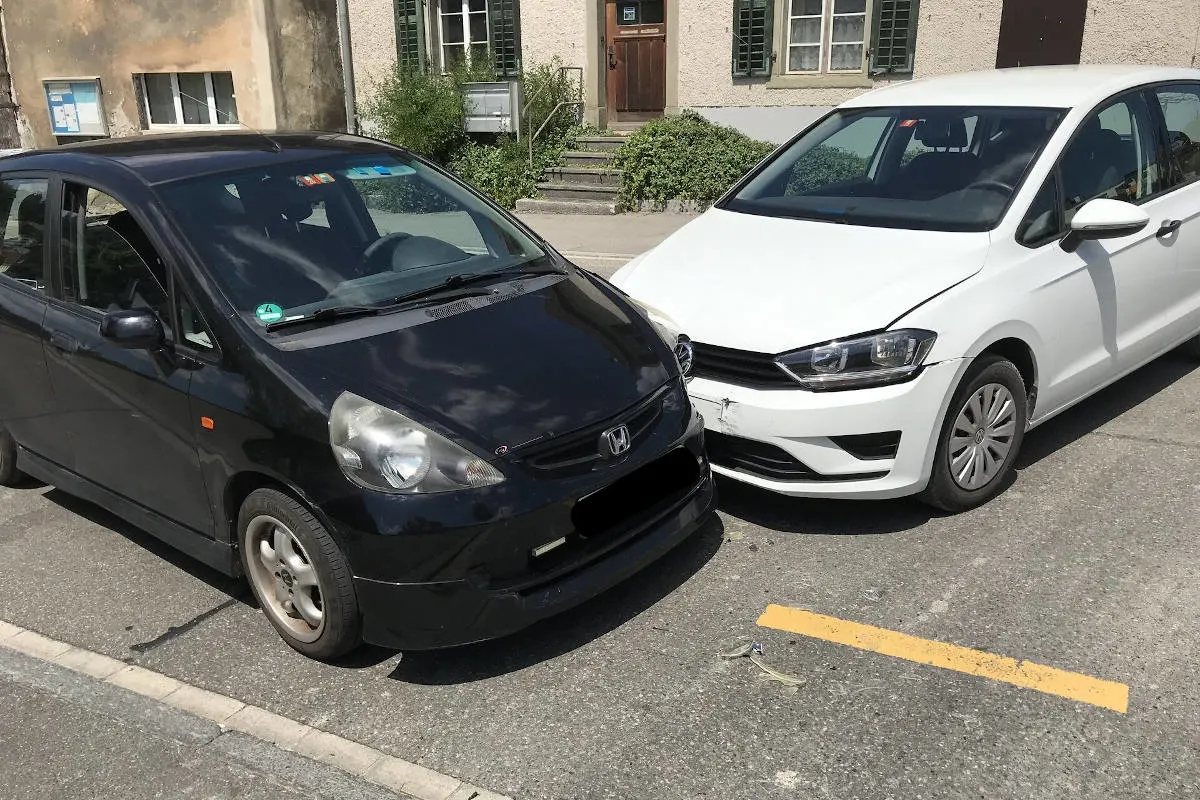 Stadt Schaffhausen – Seitliche Kollision zwischen zwei Personenwagen