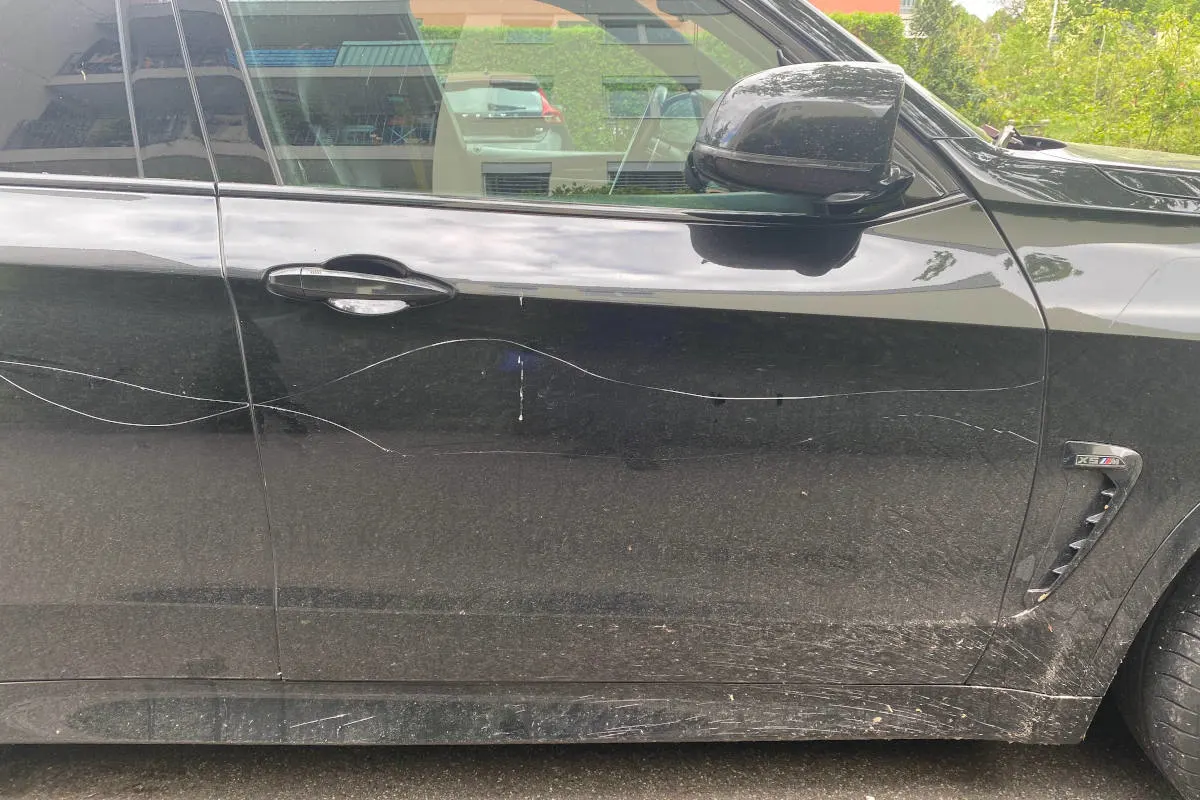 Subingen SO – Sachbeschädigungen an mehreren Fahrzeugen