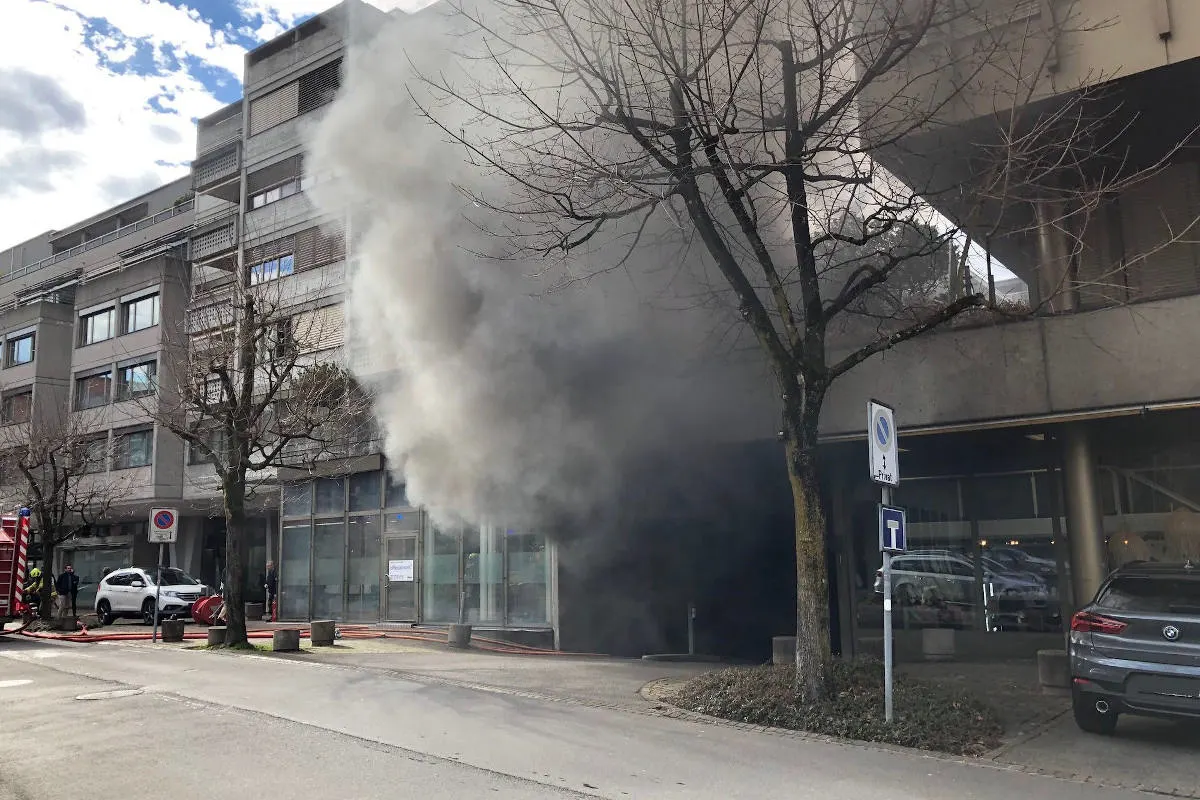Stadt Zug – Gewaltiger Sachschaden bei Tiefgaragenbrand