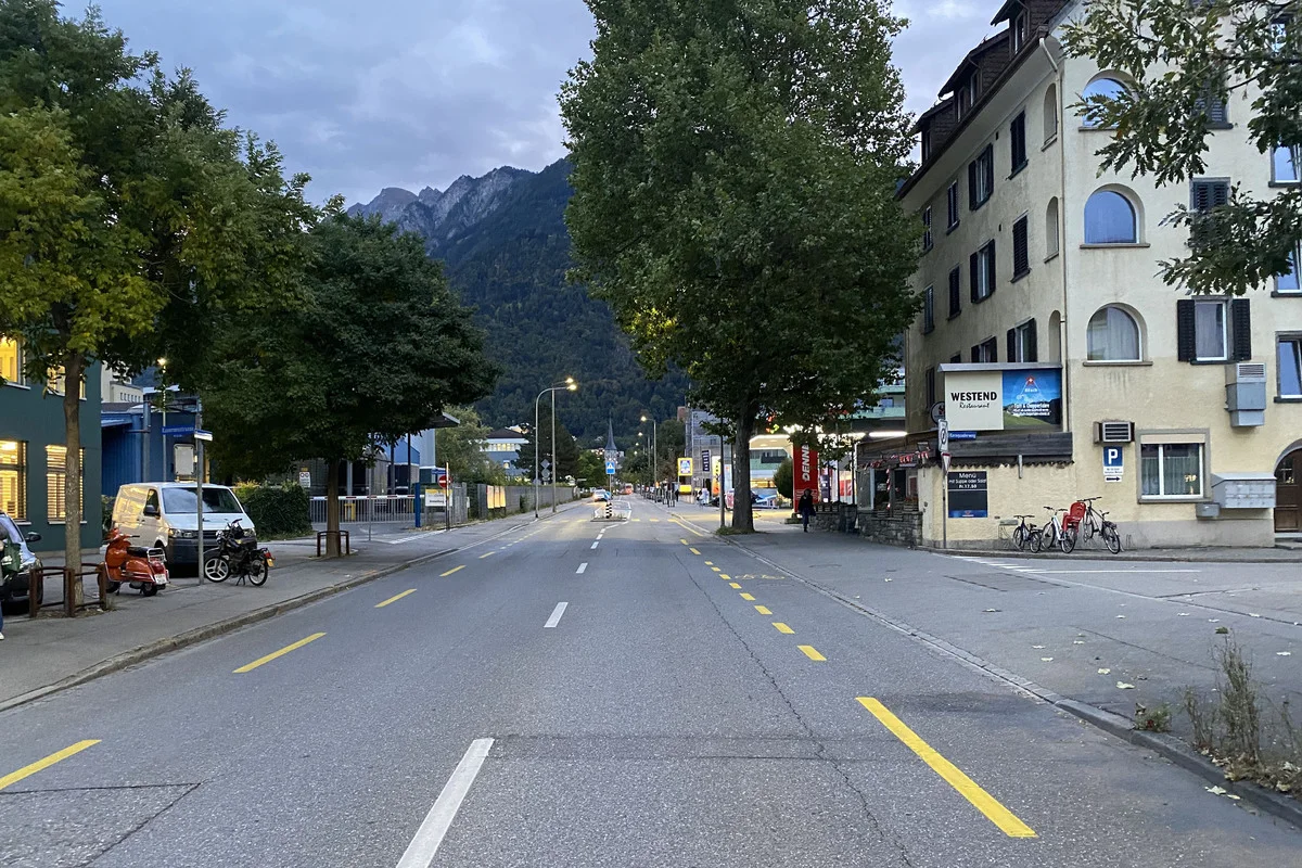 Chur GR - Kollision zwischen Motorrad und Mofa