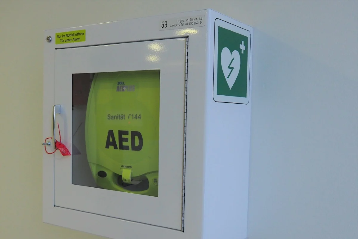 Leben retten dank Open Data und «defikarte.ch» - Defibrillatoren können retten Leben