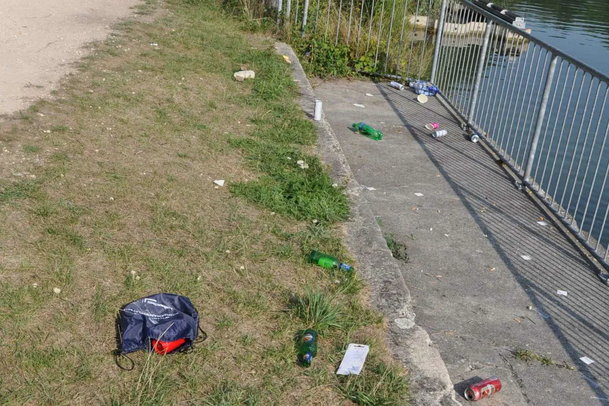 Schönenwerd SO -  Grosse Menge Abfall nach Fest liegengelassen (Zeugenaufruf)