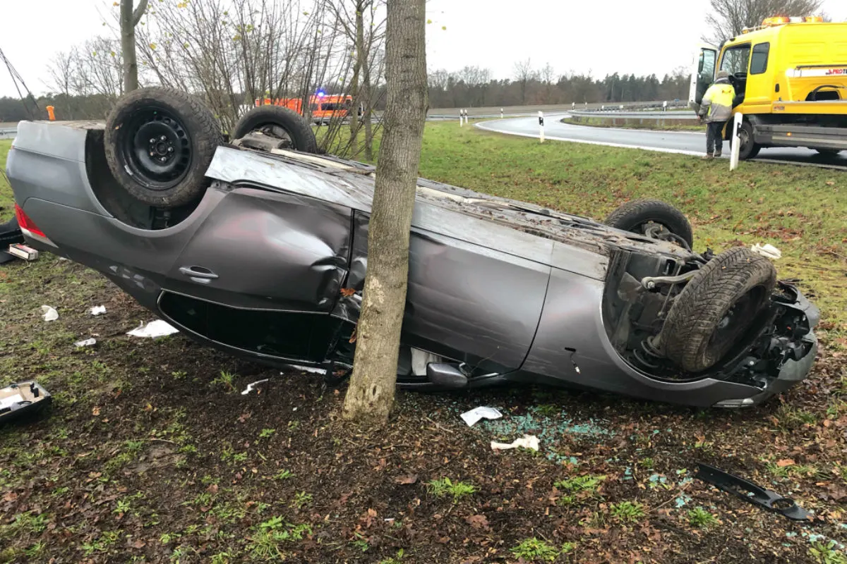 Münster - Zwei Schwerverletzte nach Selbstunfall