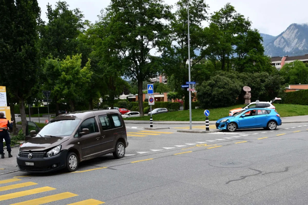 Chur GR -  Seitlich-frontaler Unfall mit Sachschadenfolge