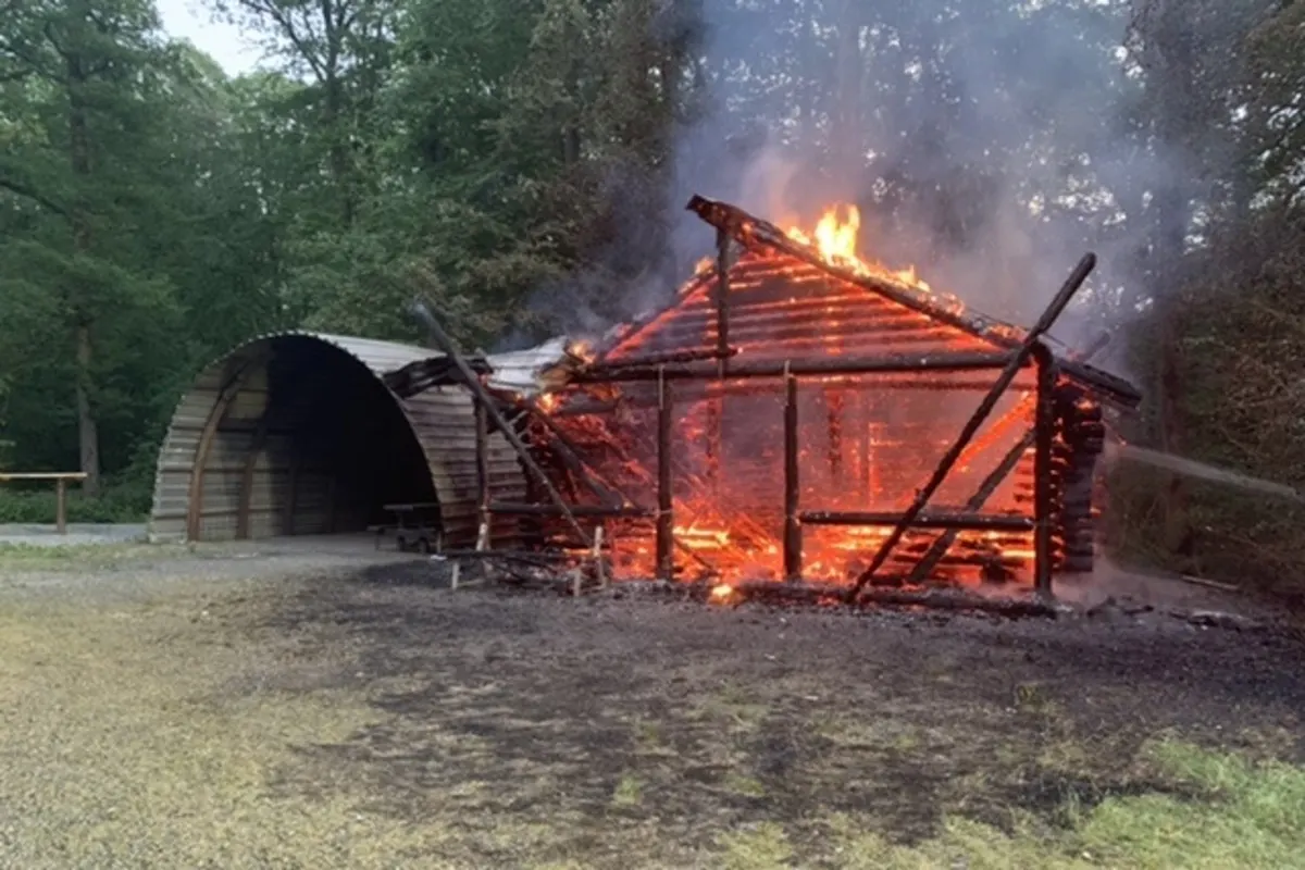 Brand in St. Wendel - Schutzhütte völlig zerstört