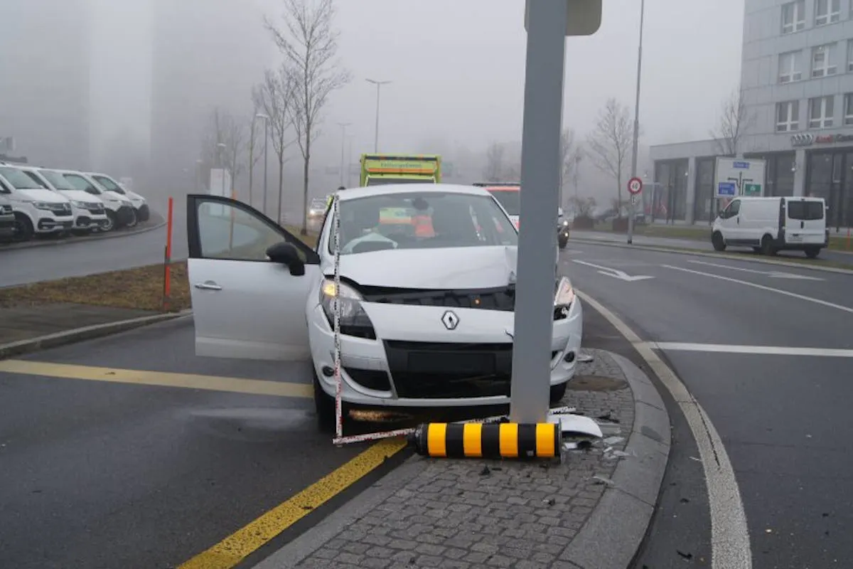 Cham ZG – Zwei Personen bei Kollision verletzt