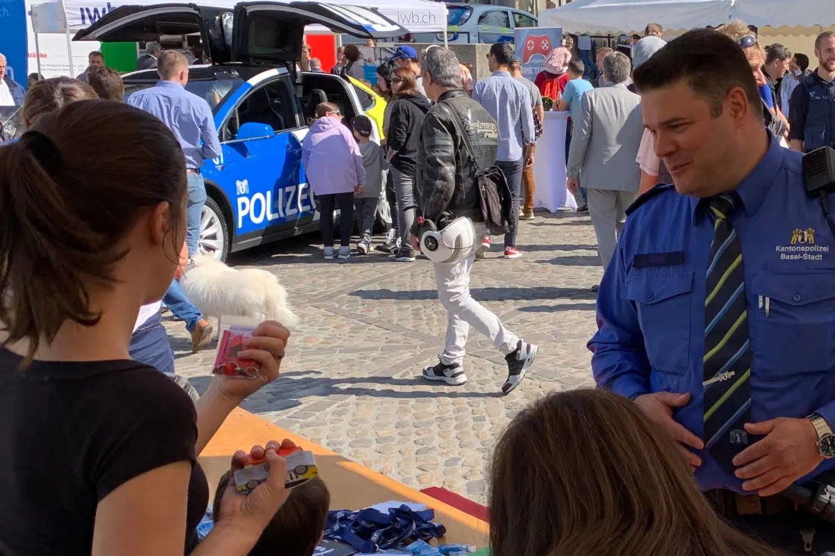 Basel BS -  Blaulichttag 2019 lockt Gross und Klein 