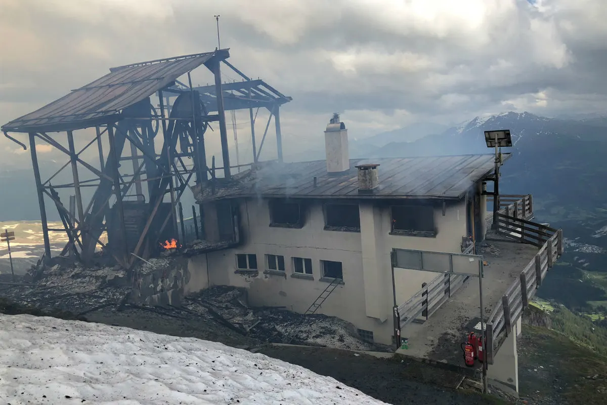 Flims GR - Bergstation Cassons vollständig ausgebrannt