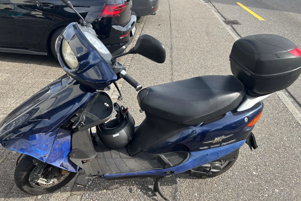 Oftringen AG – Rollerfahrer bei Unfall verletzt