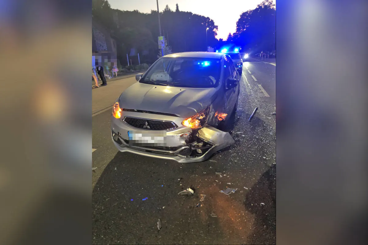 Haan  – Zwei Verletzte nach Unfall unter mutmaßlichem Alkoholeinfluss