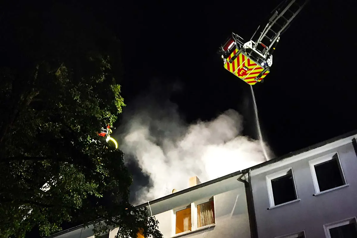 Gelsenkirchen Ückendorf - Dachstuhlbrand verursacht hohen Sachschaden