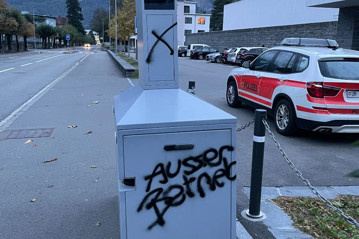 Zeugenaufrurf aus Altdorf UR - «Blitzer» besprayt 