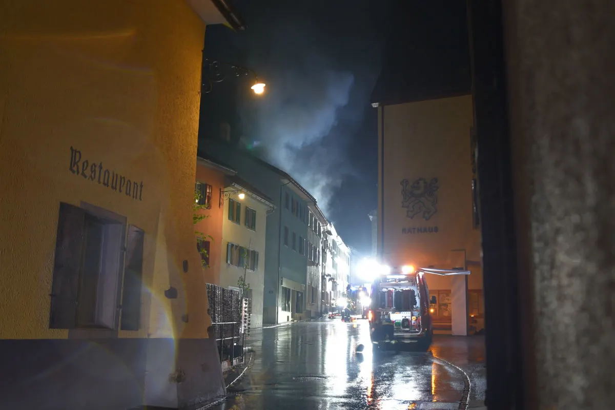 Thusis GR - Erheblicher Sachschaden bei Brand im Dachstock