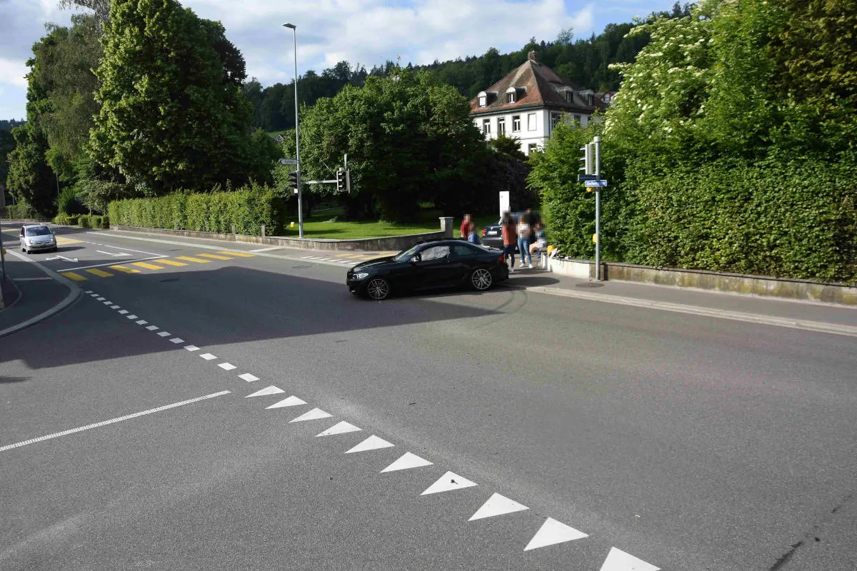 Uznach SG – Unfall an Lichsignalanlage wirft Fragen auf