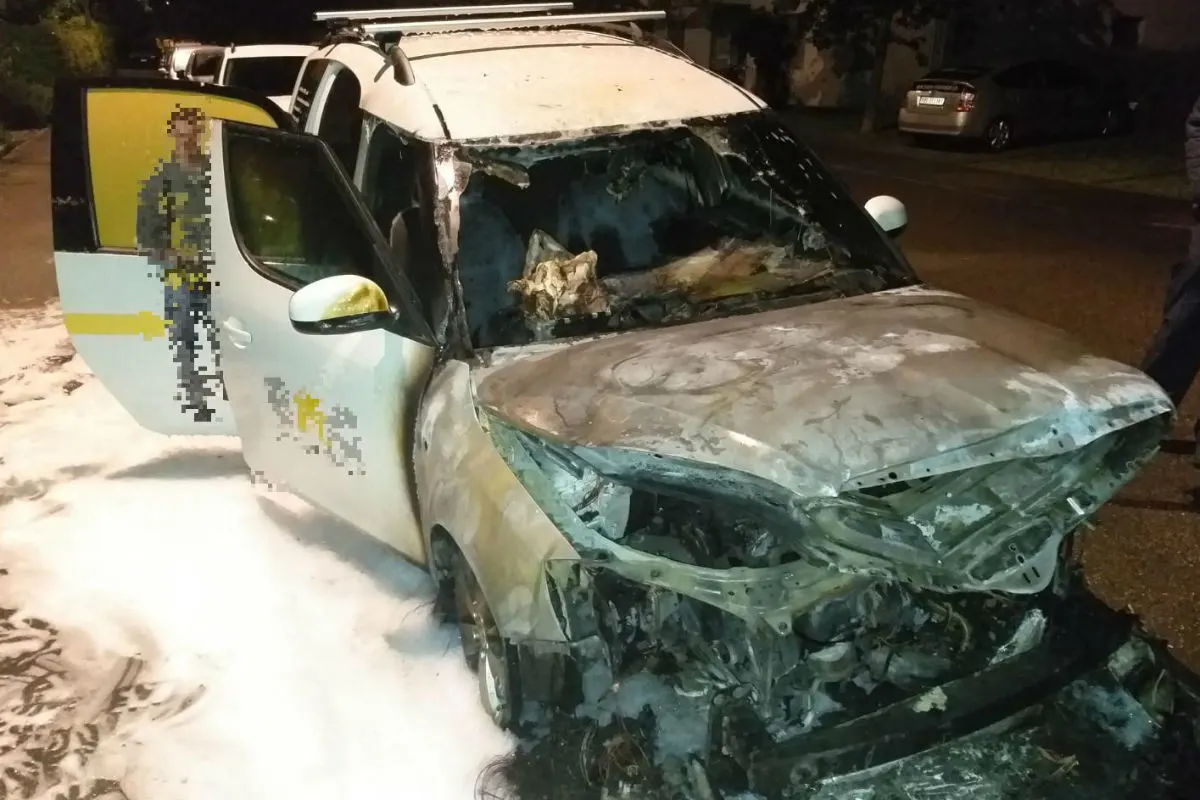 Allschwil BL - Auto bei Brand komplett zerstört - Zeugenaufruf