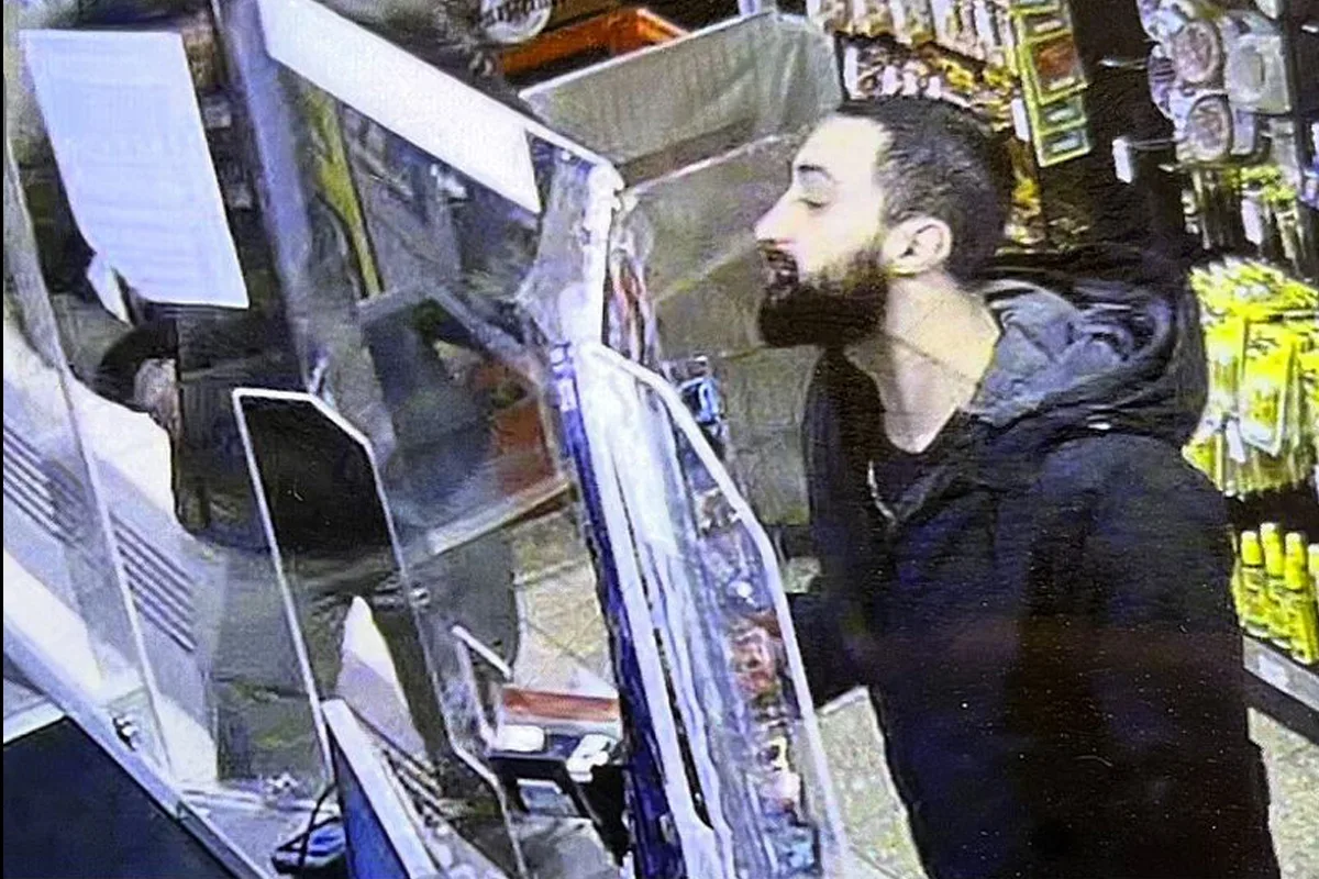 Gelsenkirchen NW – Fahndung nach bewaffnetem Überfall auf Supermarkt