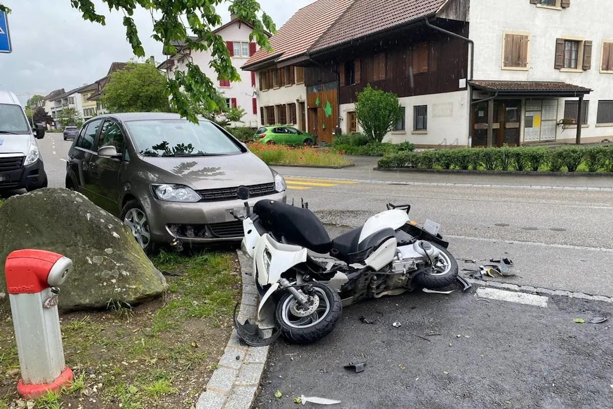 Fulenbach SO – Motorrad rutscht auf Gegenfahrbahn