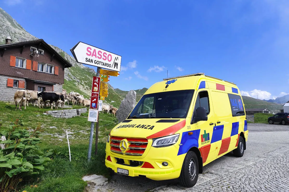 Bellinzona TI - Unfall bei Arbeiten mit einer Motorsäge