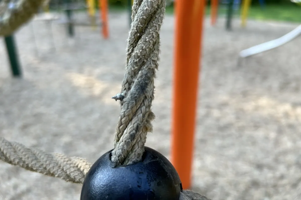 Prüm - Verletzungsgefahr auf Spielplatz