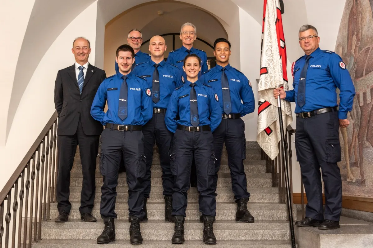 Chur GR - Heute wurden eine Polizistin und drei Polizisten vereidigt