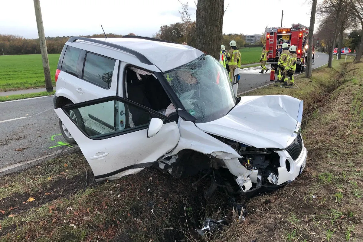 Rödinghausen – Verkehrsunfall mit drei schwer verletzten Personen