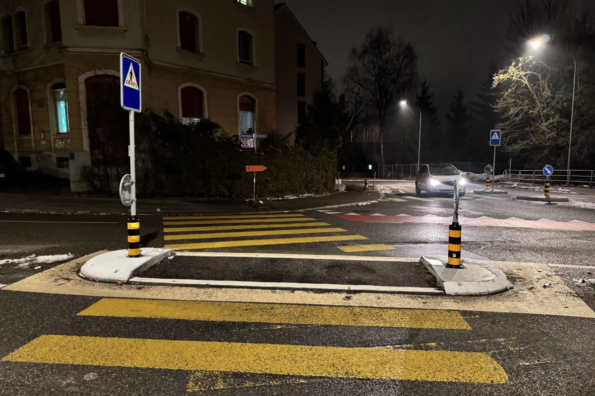 St.Gallen – Nach Kollision mit Fussgängerin weitergefahren 
